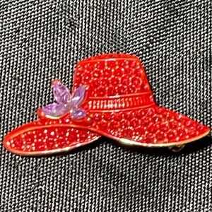 Vintage Brooch 👒 Gold Tone Purple Enamel Red Rhinestone Hat Brooch